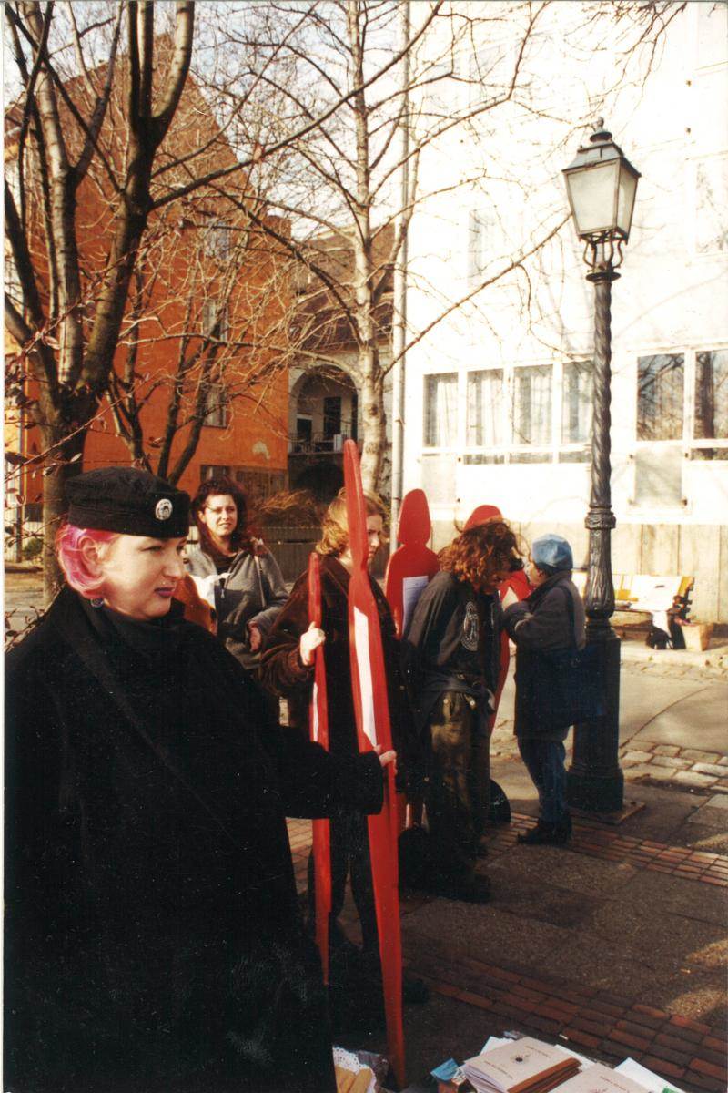 Szatmári Réka az egyik első Néma tanúk tüntetésen (Bozzi Vera fotója)