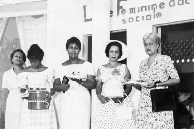 Haiti feministák 1950-ben, a jobb szélen Alice Garoute